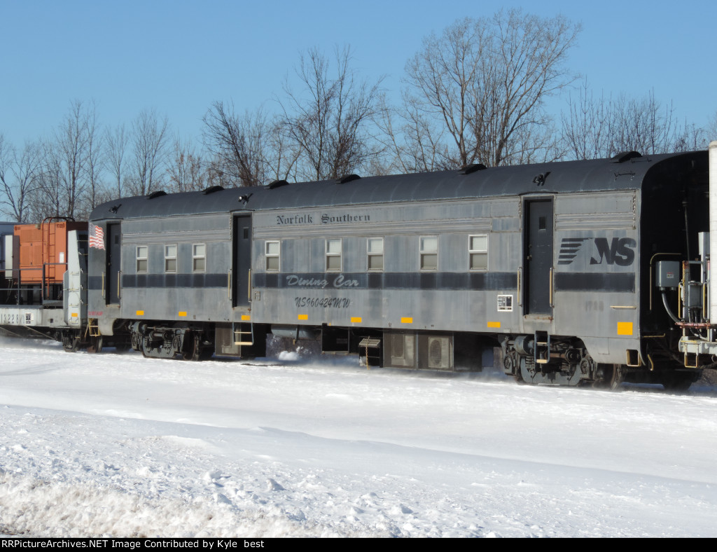 NS dining car 